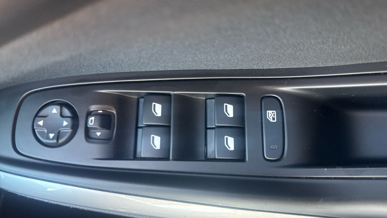 Vauxhall Grandland X 1.2 Turbo SE 5dr Petrol Hatchback